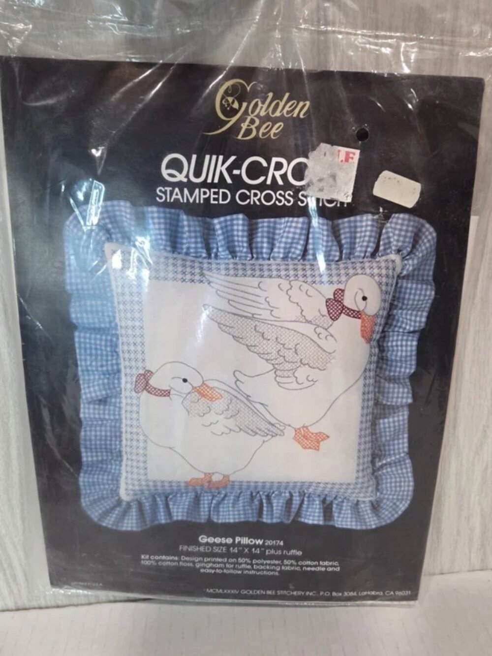 New Golden Bee Goose Bow Pillow Stamped Cross Stitch